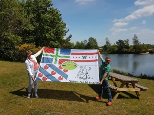 Ingang boerderijcamping Aan de Bosrand in Zevenhuizen, provincie Groningen.